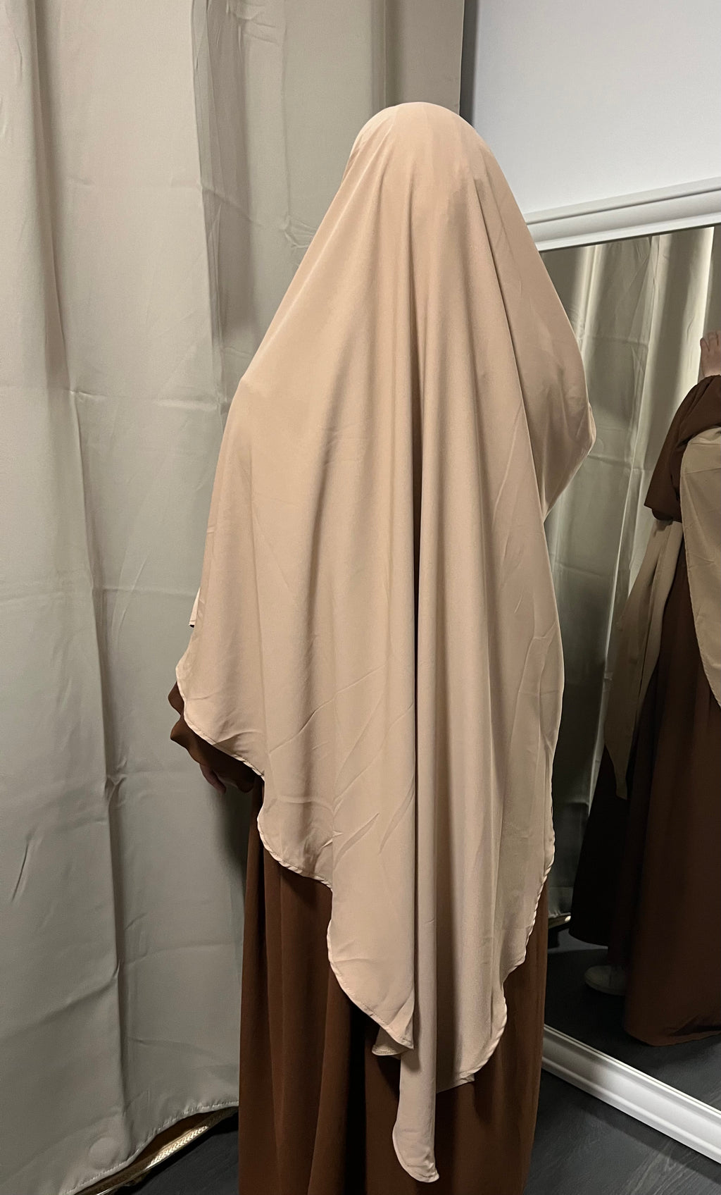 Khimar long en soie de Médine